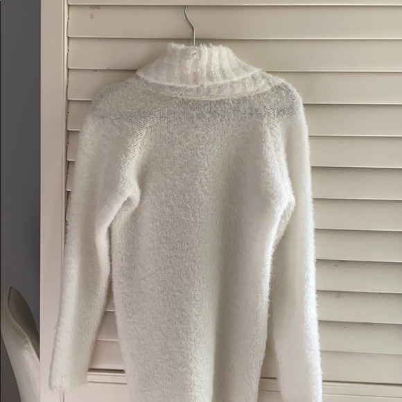 Sweater - Picture 2 of 4